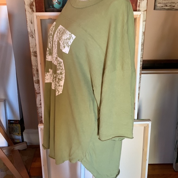 FP, Really Big T-Shirt - Picture 5 of 6